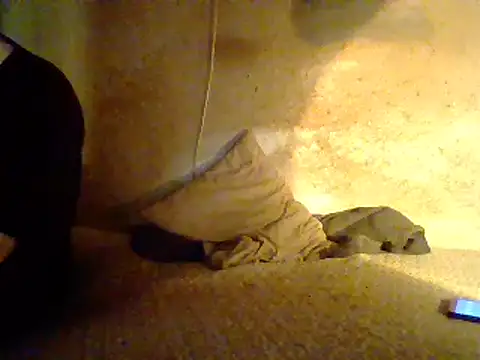 Snapshot of Nightshade7712 chatting on 02/25/25, 01:41 Nightshade7712 online show from 02/25/25, 01:41