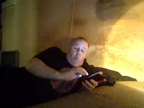 Snapshot of Nightshade7712 chatting on 02/26/25, 01:53 Nightshade7712 online show from 02/26/25, 01:53