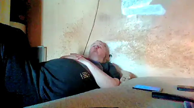 Snapshot of Nightshade7712 chatting on 03/03/25, 07:28 Nightshade7712 online show from 03/03/25, 07:28