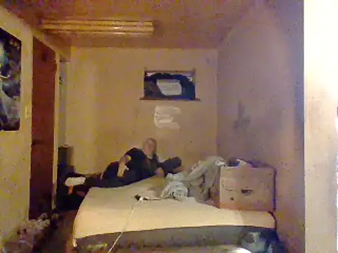 Snapshot of Nightshade7712 chatting on 03/21/25, 08:40 Nightshade7712 online show from 03/21/25, 08:40