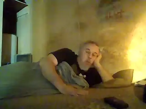 Snapshot of Nightshade7712 chatting on 09/12/25, 11:48 Nightshade7712 online show from 09/12/25, 11:48