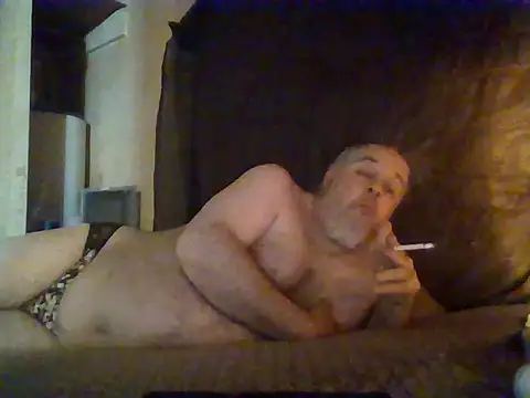 Snapshot of Nightshade7712 chatting on 09/16/25, 04:02 Nightshade7712 online show from 09/16/25, 04:02