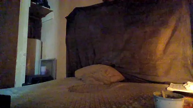 Snapshot of Nightshade7712 chatting on 10/17/25, 07:38 Nightshade7712 online show from 10/17/25, 07:38