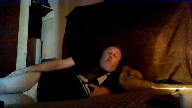 Snapshot of Nightshade7712 chatting on 10/20/25, 03:29 Nightshade7712 online show from 10/20/25, 03:29