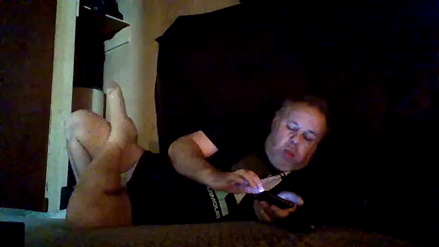 Snapshot of Nightshade7712 chatting on 10/24/25, 03:30 Nightshade7712 online show from 10/24/25, 03:30