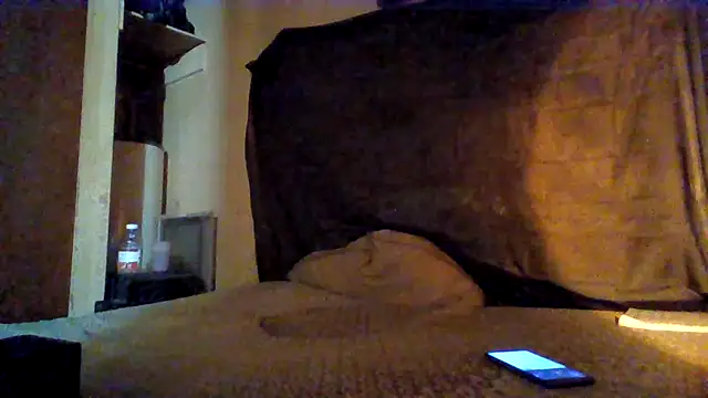 Snapshot of Nightshade7712 chatting on 10/26/25, 01:33 Nightshade7712 online show from 10/26/25, 01:33