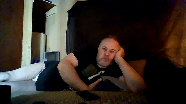 Snapshot of Nightshade7712 chatting on 11/13/25, 11:25 Nightshade7712 online show from 11/13/25, 11:25