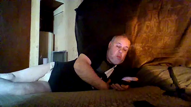 Snapshot of Nightshade7712 chatting on 11/20/25, 10:31 Nightshade7712 online show from 11/20/25, 10:31