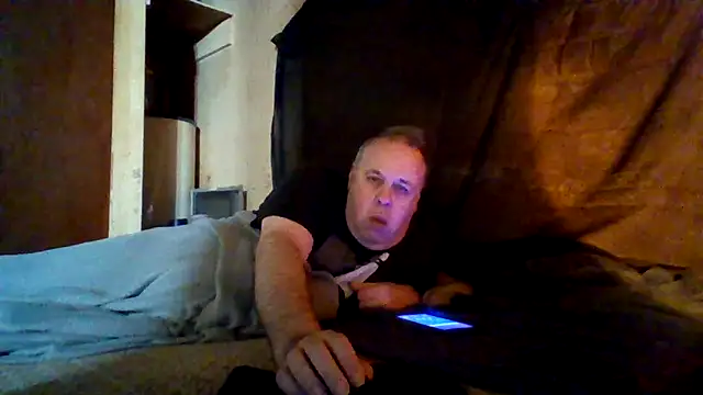 Snapshot of Nightshade7712 chatting on 12/03/25, 09:02 Nightshade7712 online show from 12/03/25, 09:02