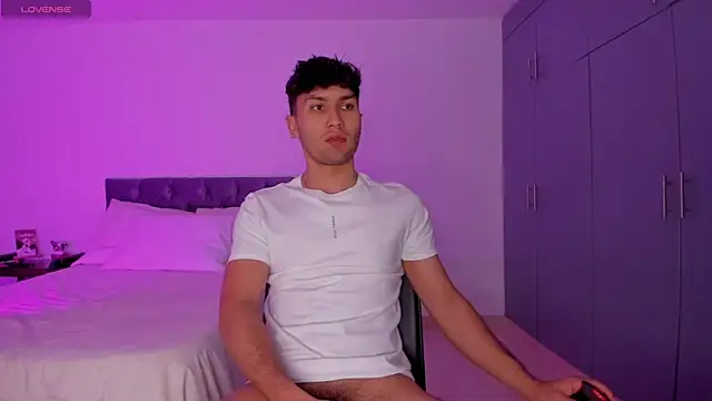 Valerio James7 online show from 02/03/25, 11:36