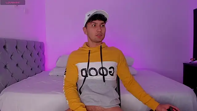 Valerio James7 online show from 03/14/25, 01:05