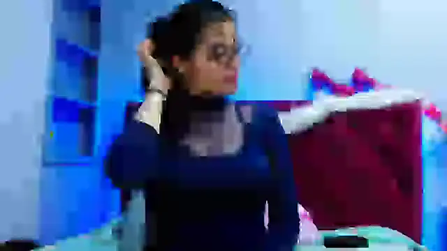 Snapshot of lunazulsj chatting on 01/13/25, 05:23 lunazulsj online show from 01/13/25, 05:23