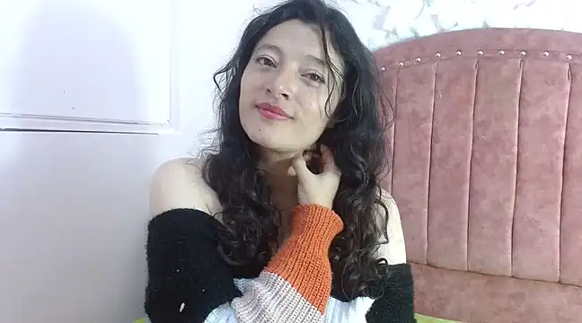 Snapshot of lunazulsj chatting on 01/16/25, 05:33 lunazulsj online show from 01/16/25, 05:33