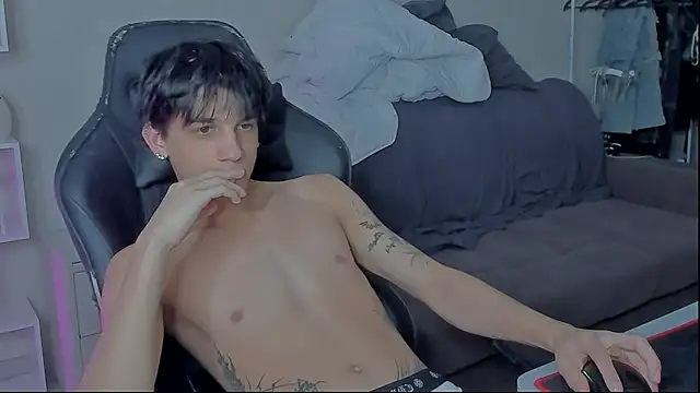 Snapshot of MarkBrowniii chatting on 12/04/24, 10:57 MarkBrowniii online show from 12/04/24, 10:57