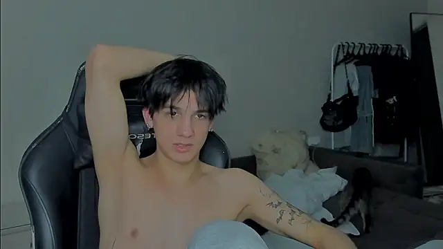 Snapshot of MarkBrowniii chatting on 12/29/24, 10:03 MarkBrowniii online show from 12/29/24, 10:03