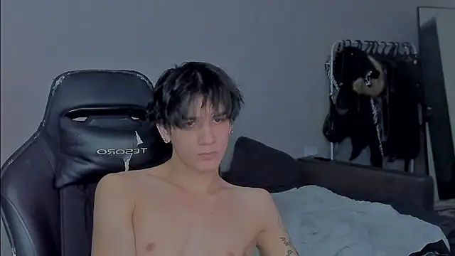 Snapshot of MarkBrowniii chatting on 01/15/25, 08:26 MarkBrowniii online show from 01/15/25, 08:26