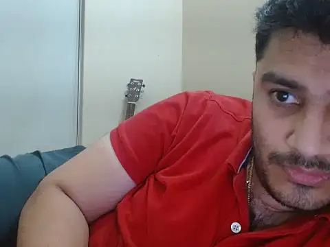 Snapshot of robintoit chatting on 04/24/26, 02:41 robintoit online show from 04/24/26, 02:41