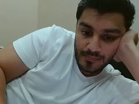 Snapshot of robintoit chatting on 07/02/26, 06:08 robintoit online show from 07/02/26, 06:08