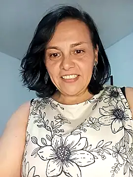 Snapshot of Natasha_milf__ chatting on 02/01/25, 07:23 Natasha milf online show from 02/01/25, 07:23