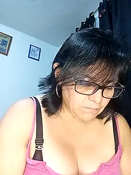 Snapshot of Natasha_milf__ chatting on 02/23/25, 12:51 Natasha milf online show from 02/23/25, 12:51