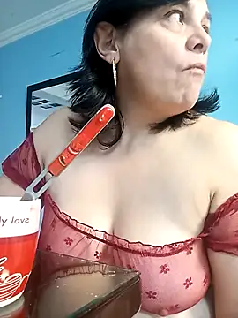 Snapshot of Natasha_milf__ chatting on 02/28/25, 01:58 Natasha milf online show from 02/28/25, 01:58