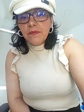 Snapshot of Natasha_milf__ chatting on 03/10/25, 02:26 Natasha milf online show from 03/10/25, 02:26