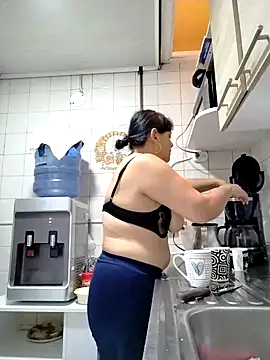 Natasha milf   online show from 04/14/26, 01:06