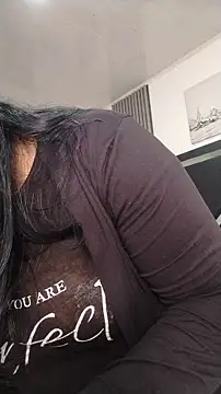 Snapshot of Natasha_milf__ chatting on 07/11/26, 04:43 Natasha milf online show from 07/11/26, 04:43