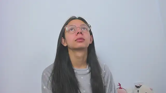 Snapshot of Bonniepark chatting on 11/19/25, 12:27 Bonniepark online show from 11/19/25, 12:27