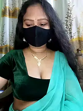 Idhika Paul online show from 02/17/25, 06:48