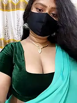 Idhika Paul online show from 02/17/25, 09:52