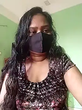 Idhika Paul online show from 03/19/25, 10:00