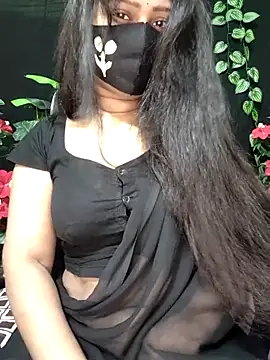 Idhika Paul online show from 10/21/25, 12:44