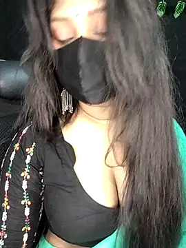 Idhika Paul online show from 11/15/25, 10:01