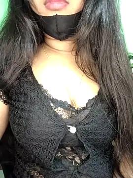 Idhika Paul online show from 02/19/26, 04:14