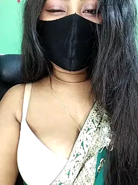 Idhika Paul online show from 03/08/26, 02:32