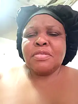 Snapshot of HOTSUGARX5 chatting on 01/08/25, 08:06 HOTSUGARX5 online show from 01/08/25, 08:06