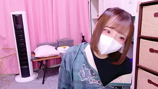 nyakotan online show from 11/22/25, 12:04