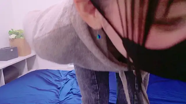 Snapshot of maataaan chatting on 10/22/25, 02:56 maataaan online show from 10/22/25, 02:56