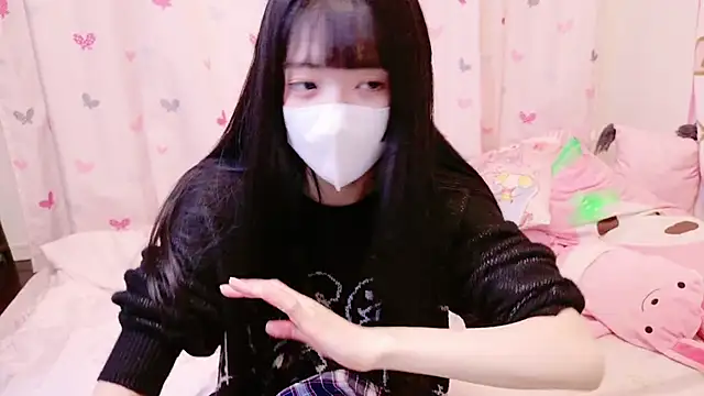 Snapshot of irohani_usagi chatting on 12/13/24, 01:22 irohani usagi online show from 12/13/24, 01:22