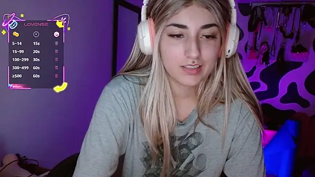 Snapshot of hi_elora chatting on 03/28/26, 12:32 hi elora online show from 03/28/26, 12:32