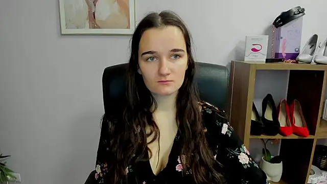 Snapshot of KateDelight chatting on 11/09/25, 07:50 KateDelight online show from 11/09/25, 07:50