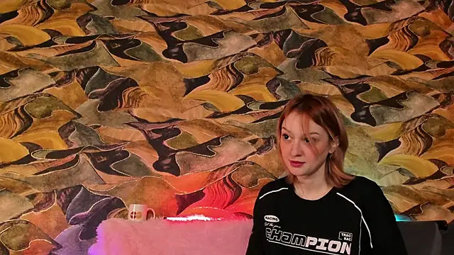 Snapshot of CrystalRey chatting on 12/07/24, 04:09 CrystalRey online show from 12/07/24, 04:09