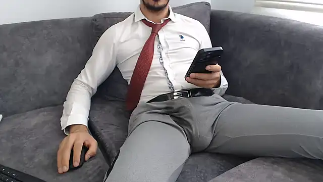Snapshot of Naughtb0y chatting on 07/09/26, 10:30 Naughtb0y online show from 07/09/26, 10:30