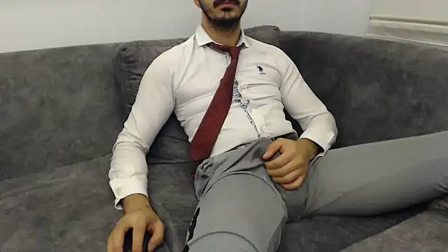 Snapshot of Naughtb0y chatting on 07/10/26, 10:45 Naughtb0y online show from 07/10/26, 10:45