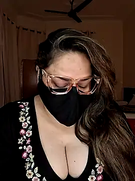 SEXY-Sardarni online show from 02/10/25, 03:32