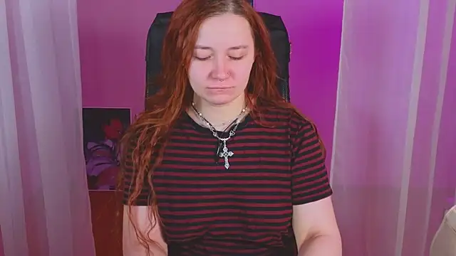 Snapshot of carolina_elf chatting on 02/16/25, 05:37 carolina elf online show from 02/16/25, 05:37