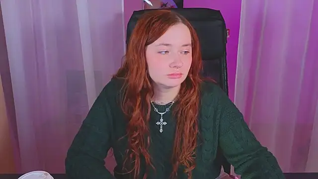 Snapshot of carolina_elf chatting on 02/16/25, 02:54 carolina elf online show from 02/16/25, 02:54