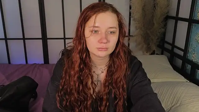 Snapshot of carolina_elf chatting on 03/15/25, 12:34 carolina elf online show from 03/15/25, 12:34