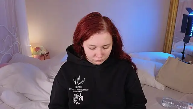 Snapshot of carolina_elf chatting on 09/11/25, 06:02 carolina elf online show from 09/11/25, 06:02